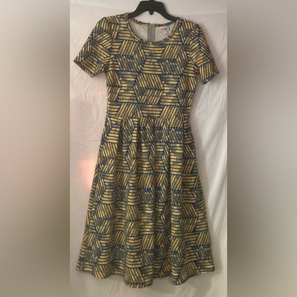 Lula Roe Women’s Size S Yellow Gray Dress